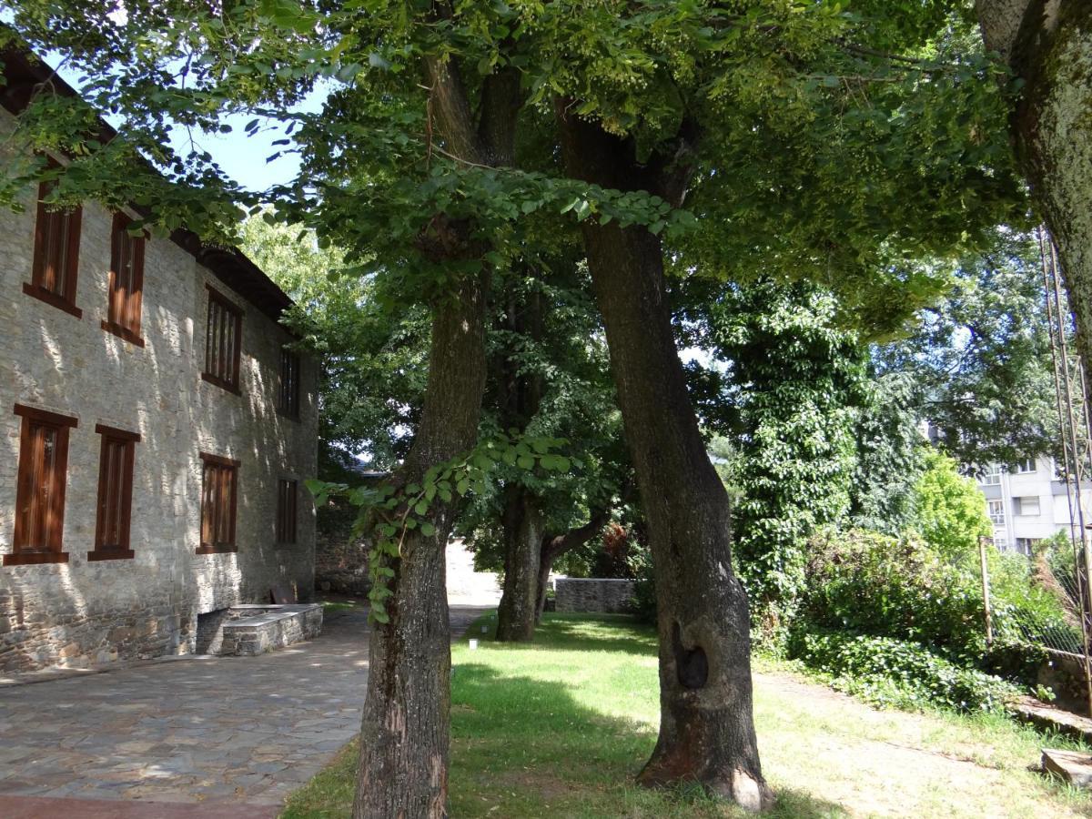 Albergue Francisco Giner De Los Rios Villablino Exterior foto
